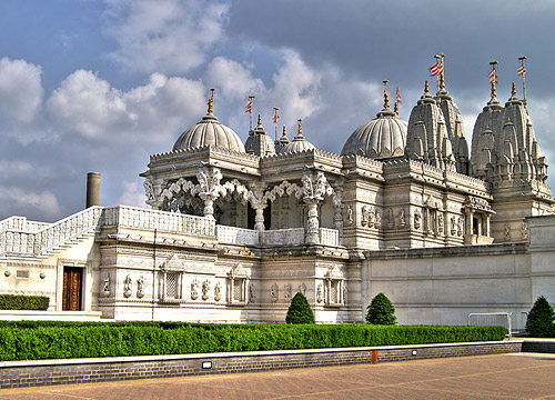 Храм Шри Сваминараян в Лондоне